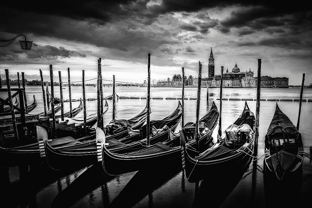 Alba infuocata a Venezia - Licia De Marco - Opera Segnalata.JPG